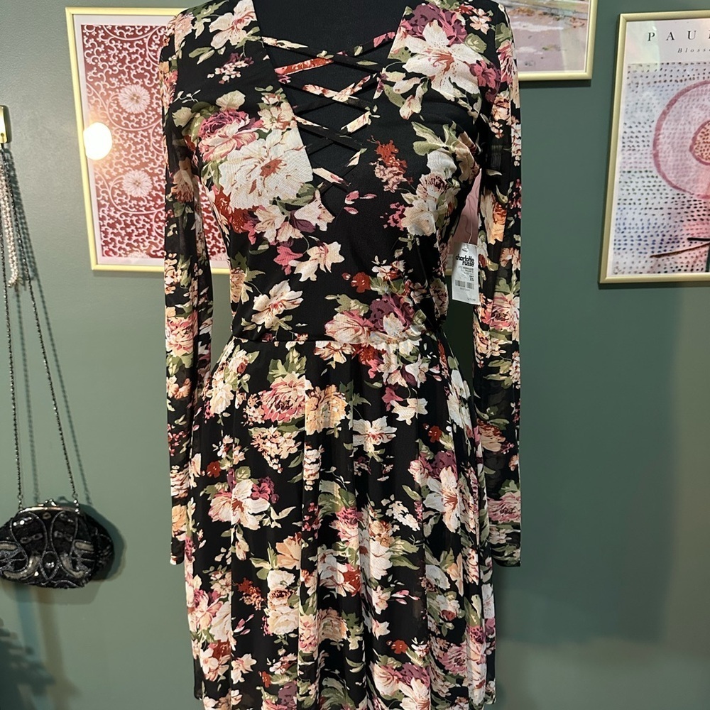 NWT Charlotte Russe Black Floral Long Sleeve Dress Size XS Y2K